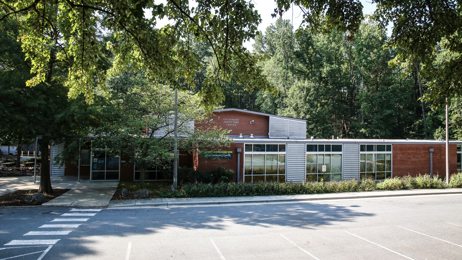 The exterior front of Jaycee Park Community Center 