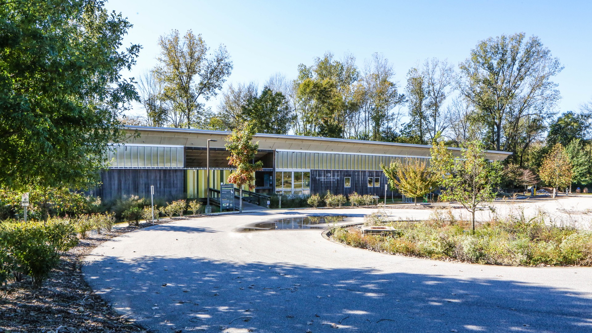 The outside of the Walnut Creek Wetland Center 